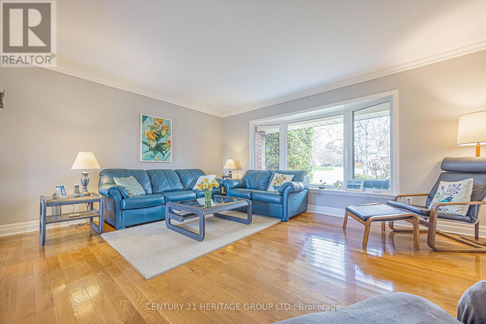 210 Thornwillow Court, Newmarket, Ontario  L3Y 5R2 - Photo 7 - N13077754