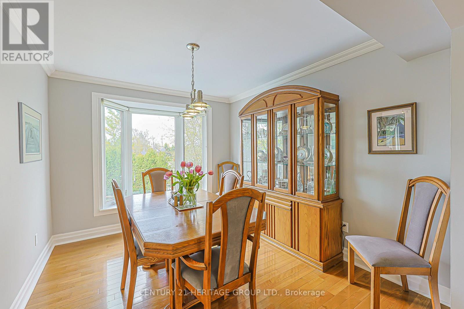 210 Thornwillow Court, Newmarket, Ontario  L3Y 5R2 - Photo 8 - N13077754