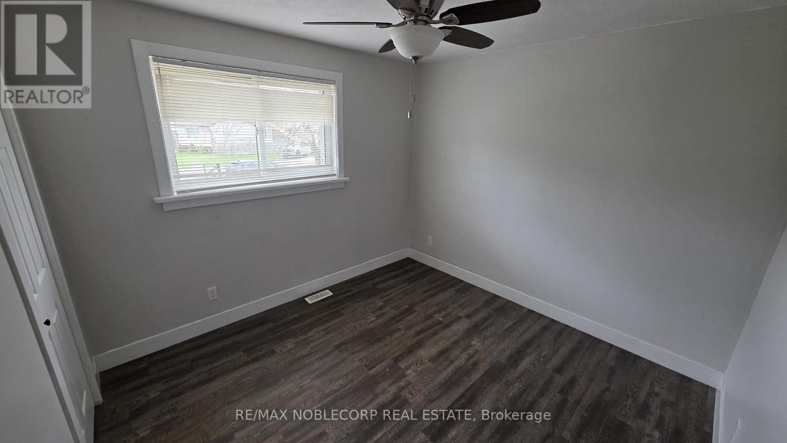 17 Larkdale Crescent, Essa, Ontario  L0M 1B0 - Photo 10 - N13077822