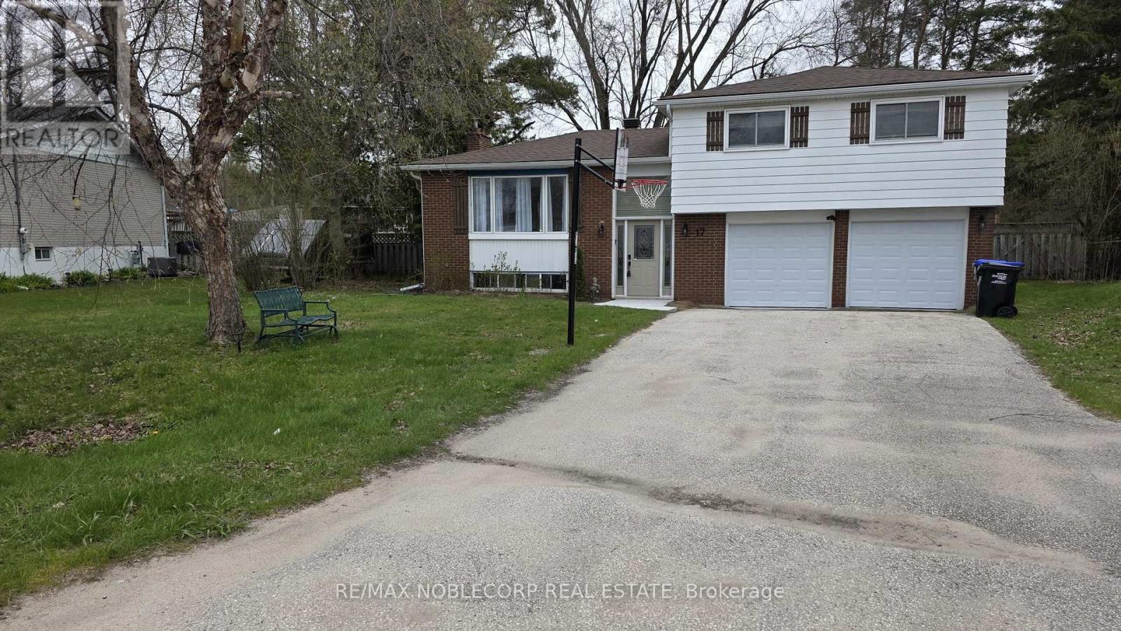 17 Larkdale Crescent, Essa, Ontario  L0M 1B0 - Photo 2 - N13077822