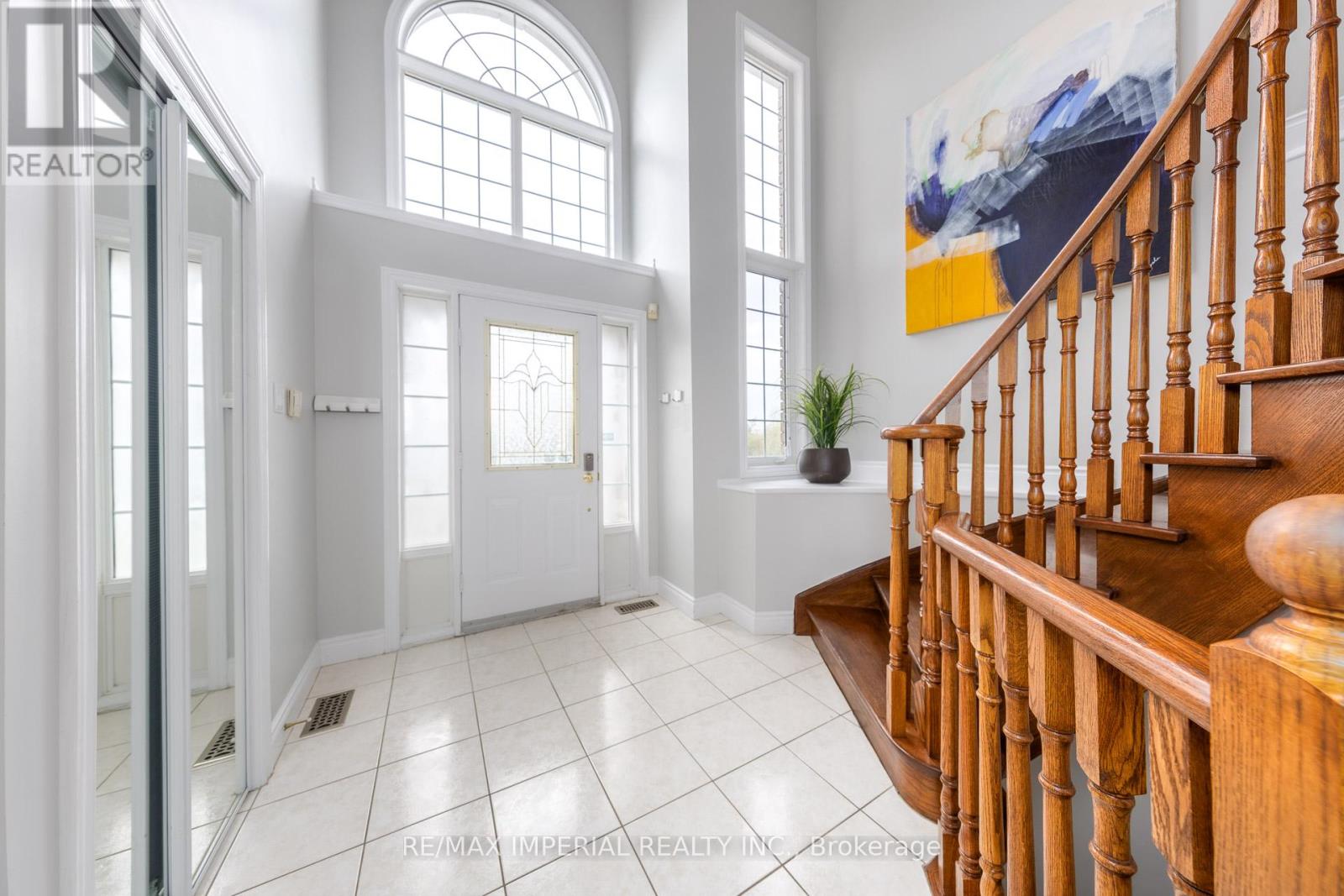 193 Redstone Road, Richmond Hill, Ontario  L4S 1X7 - Photo 5 - N13078040