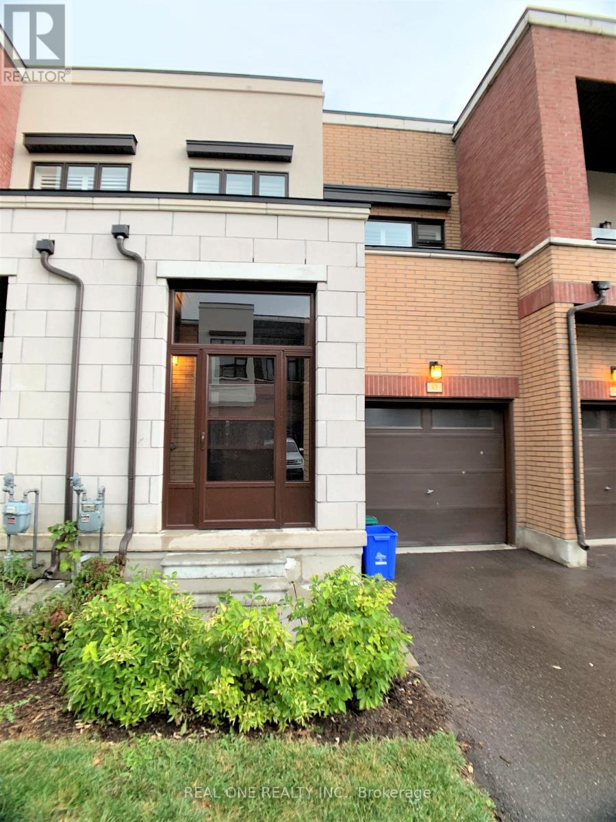 43 CAUSLAND LANE, Richmond Hill, Ontario