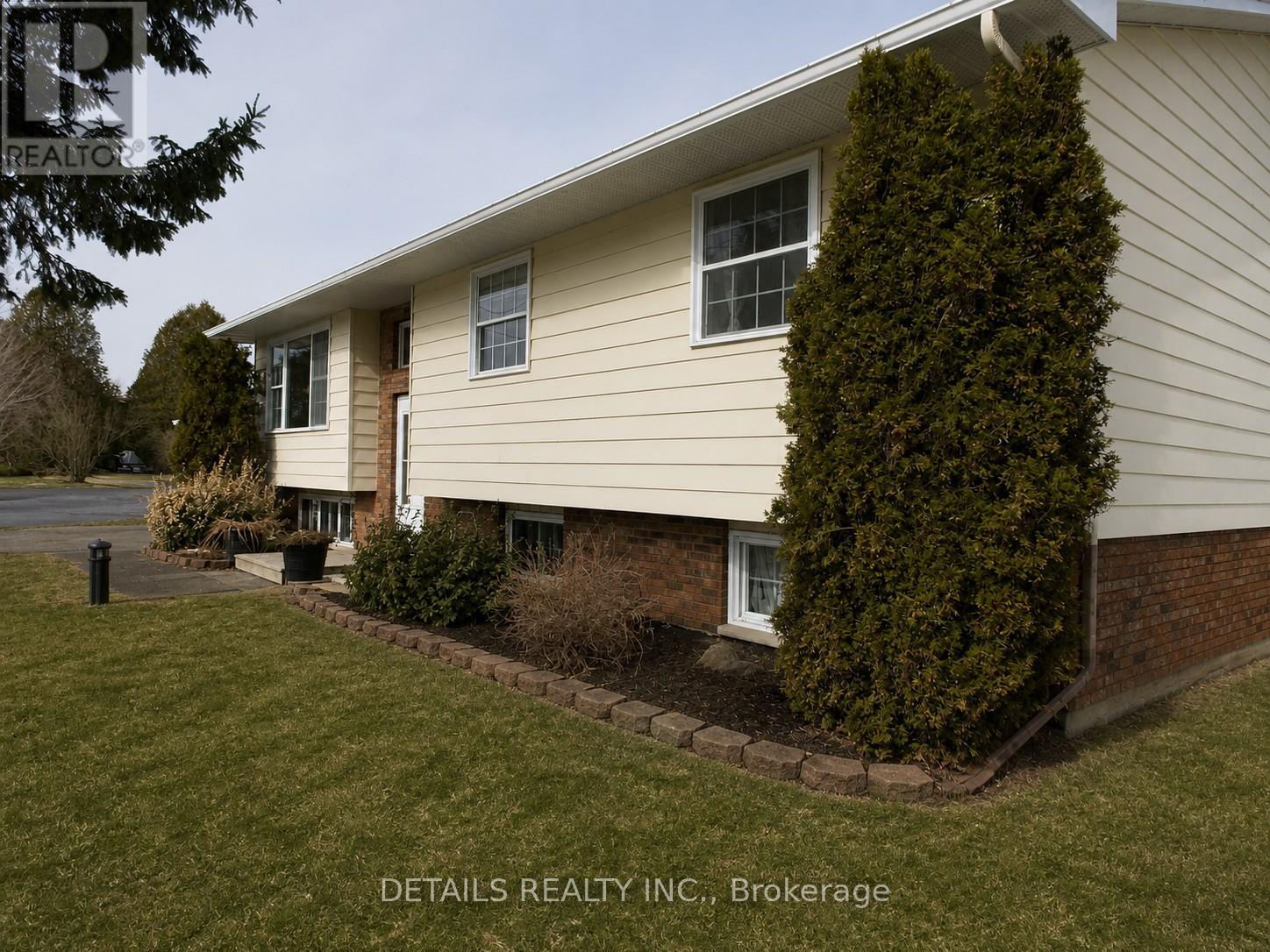 6 Cambridge Court, North Grenville, Ontario  K0G 1J0 - Photo 3 - X12934080