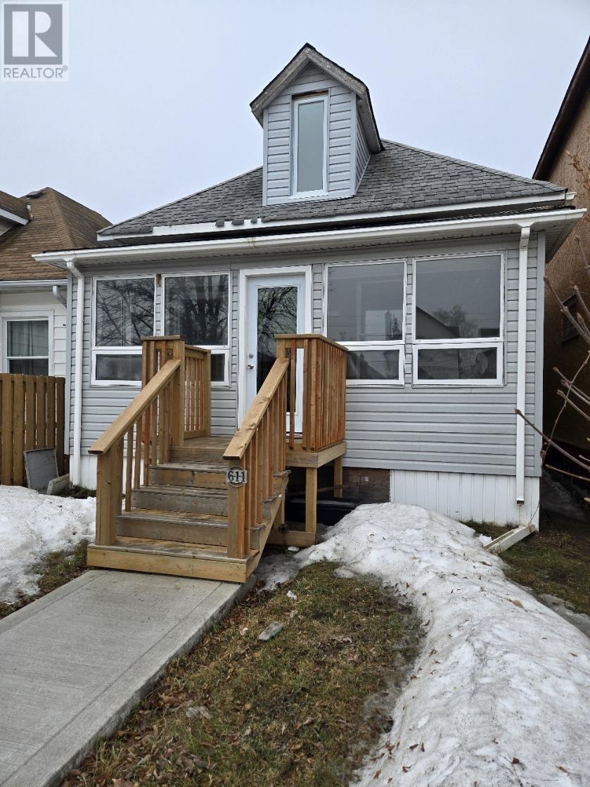 611 Wiley ST, Thunder Bay, Ontario