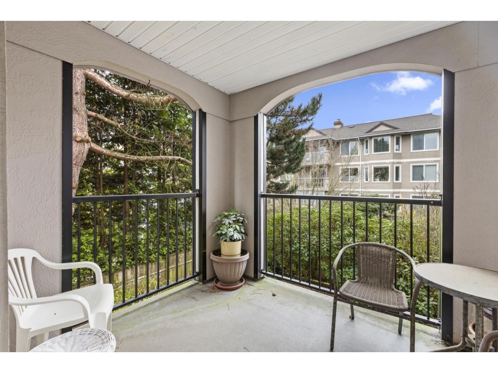 204 1533 Best Street, White Rock, British Columbia  V4B 4E9 - Photo 8 - R3118447