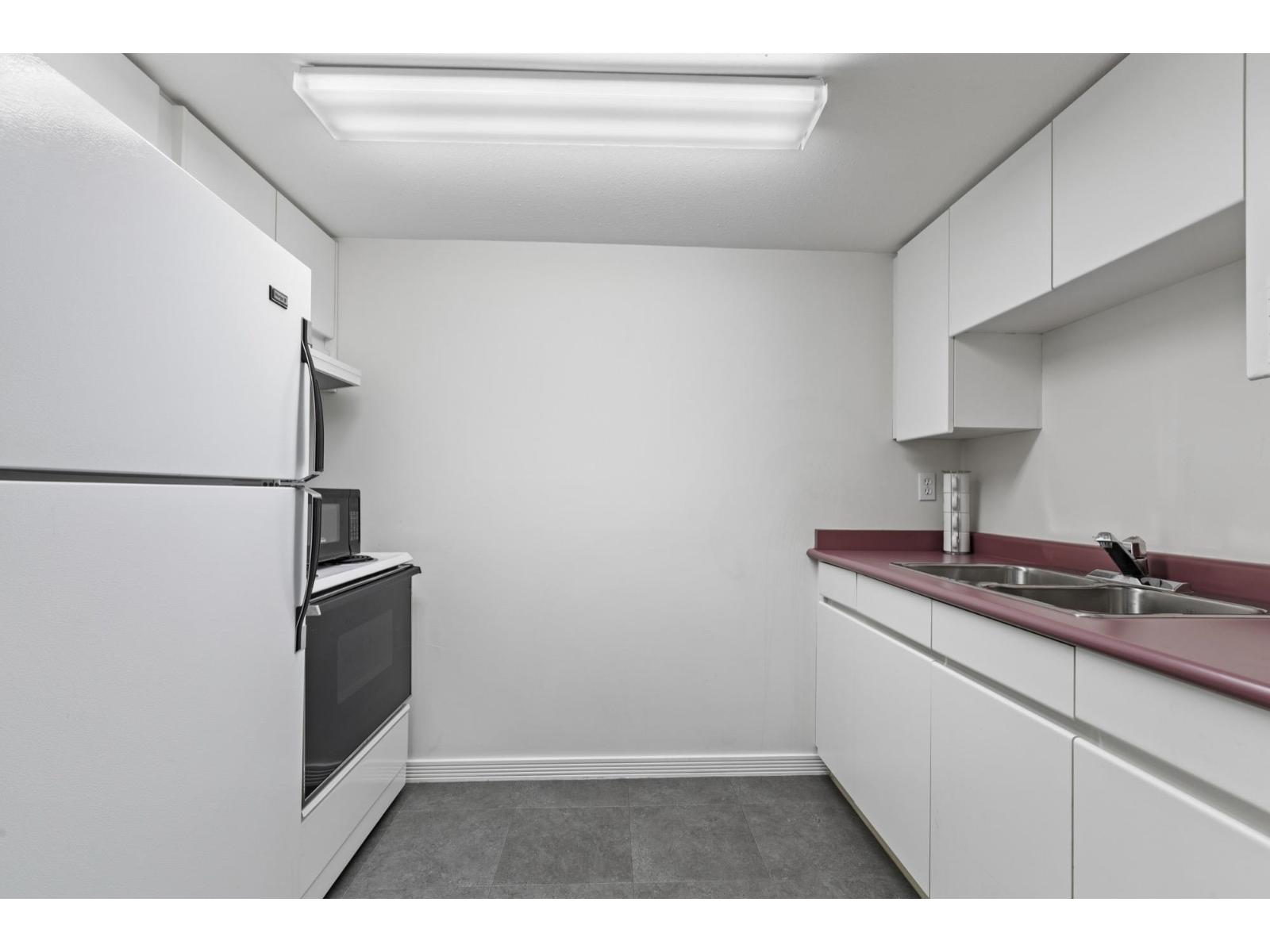 204 1533 Best Street, White Rock, British Columbia  V4B 4E9 - Photo 28 - R3118447