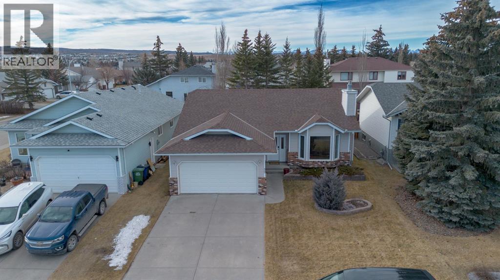 32 West Mackay Crescent, Cochrane, Alberta  T4C 1J9 - Photo 4 - A2285019