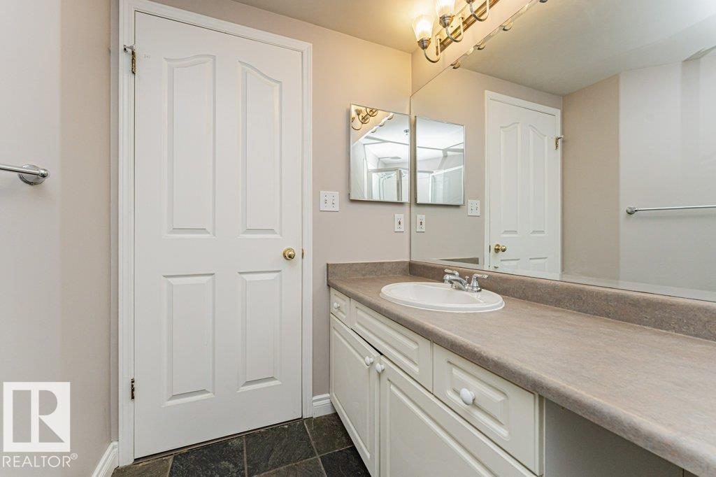 #101 10809 Saskatchewan Dr Nw, Edmonton, Alberta  T6E 4S5 - Photo 24 - E4485576