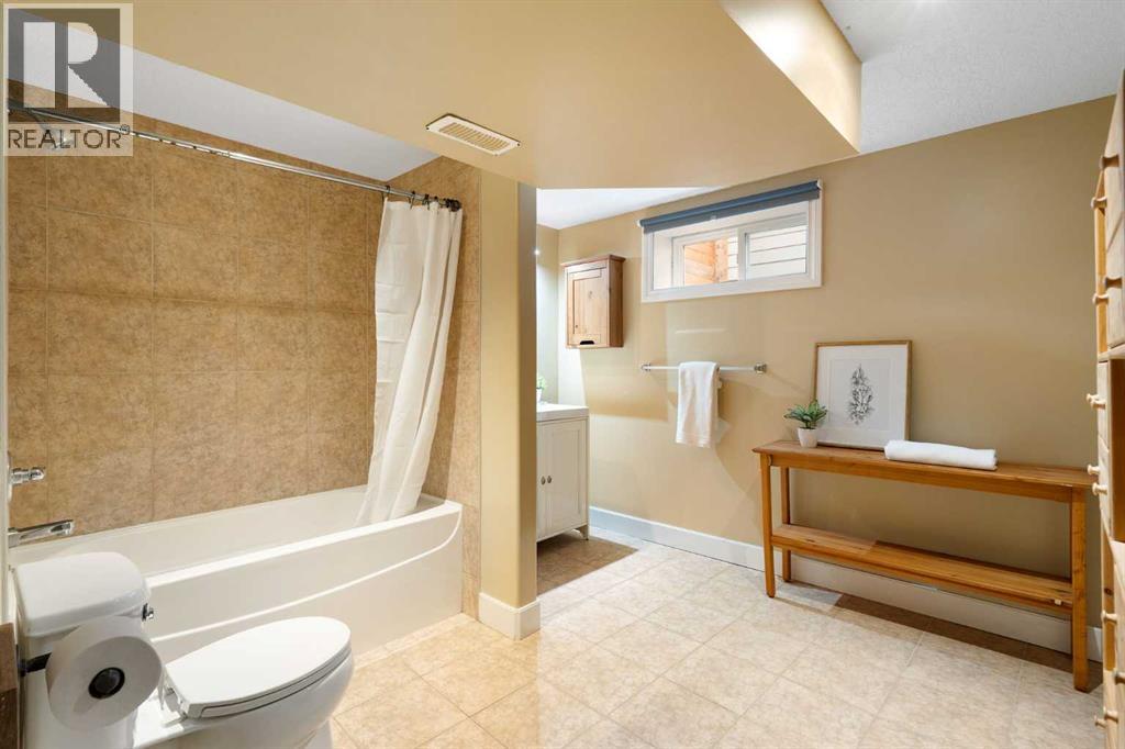 4823 Waverley Drive SW, Calgary, Alberta  T3C 2P5 - Photo 31 - A2296581