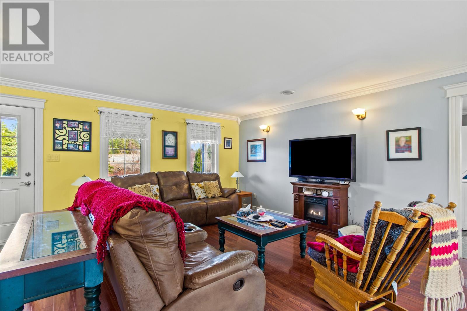 Photo 6