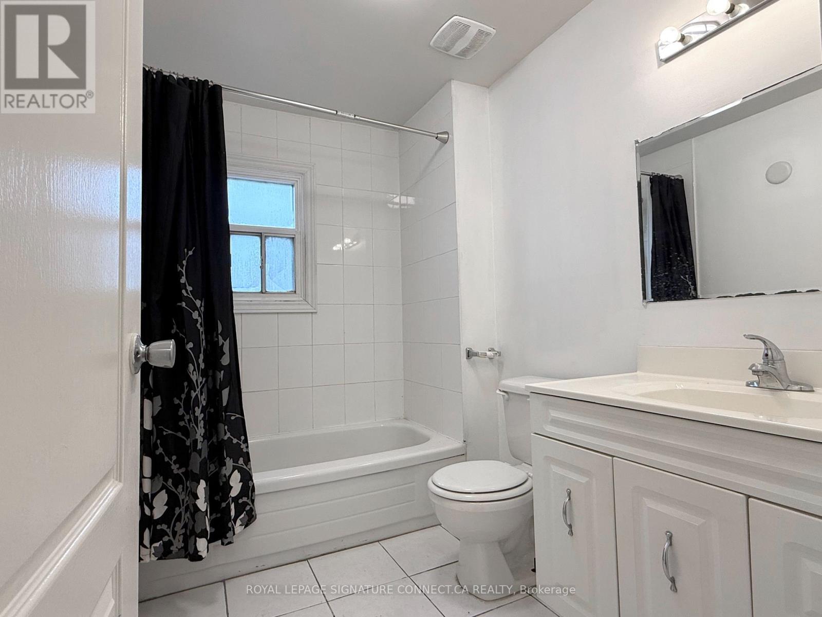 56 Snider Avenue, Toronto, Ontario  M6E 4R9 - Photo 22 - W13077696