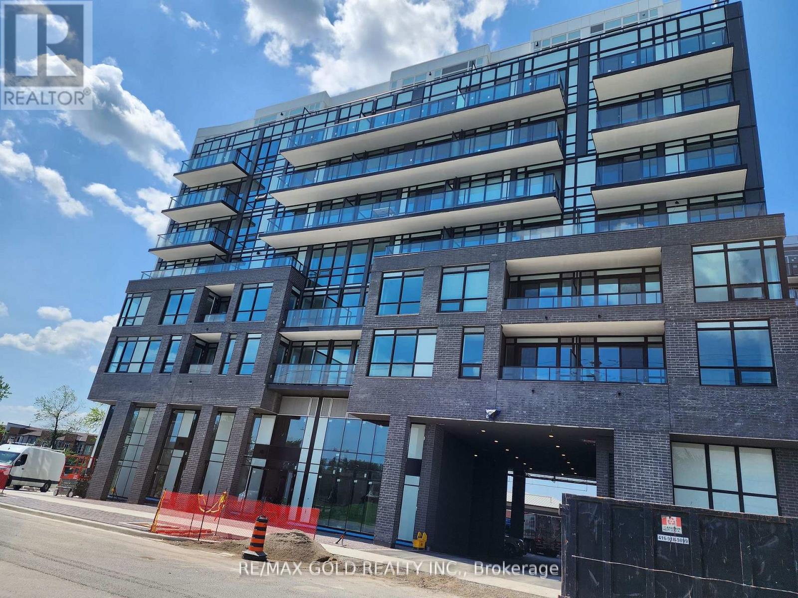 209 - 3005 PINE GLEN ROAD, Oakville, Ontario