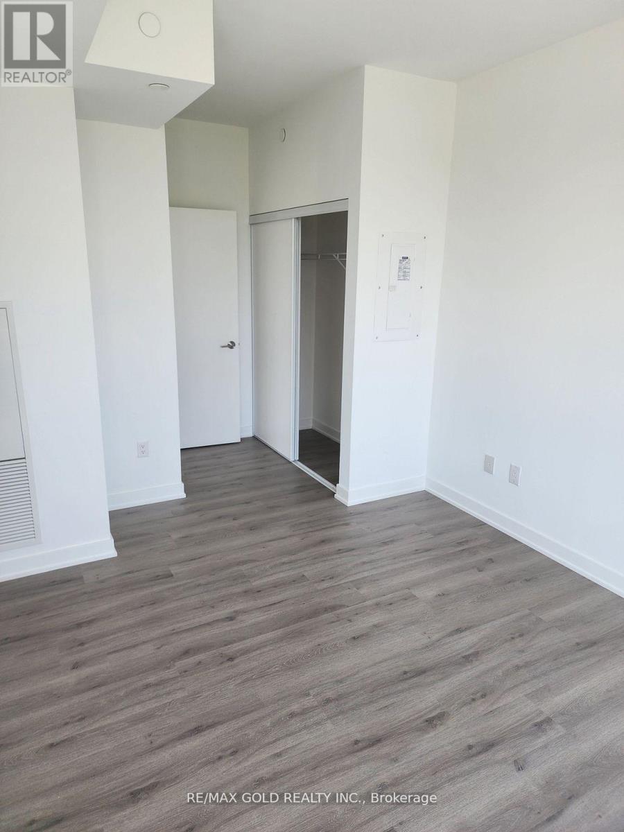 209 - 3005 Pine Glen Road, Oakville, Ontario  L6M 5P5 - Photo 6 - W13077778