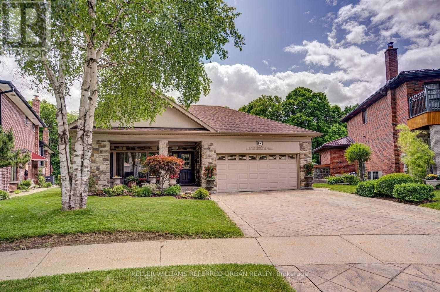 17 Hathor Crescent, Toronto, Ontario  M9L 1C1 - Photo 1 - W13077798