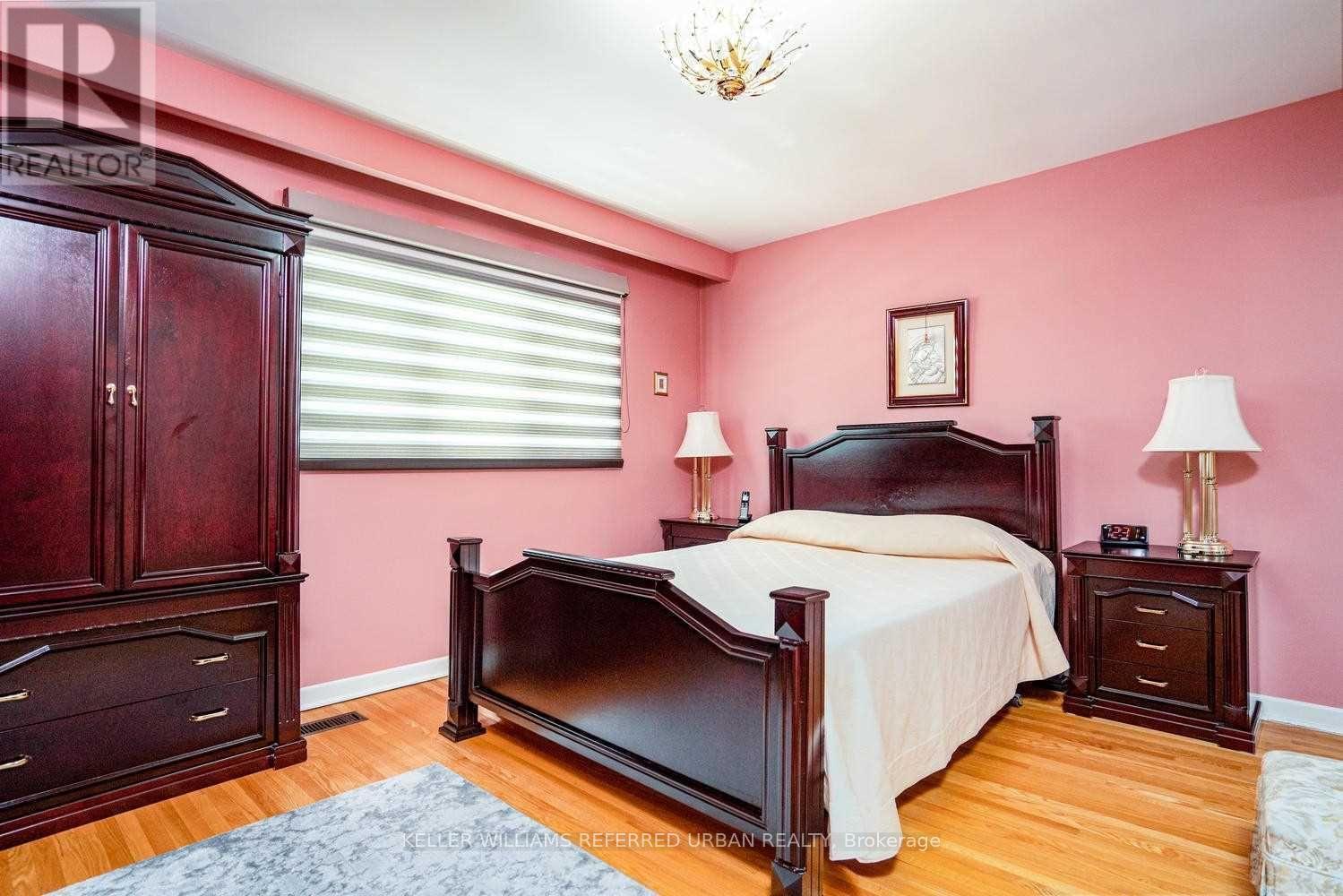 17 Hathor Crescent, Toronto, Ontario  M9L 1C1 - Photo 15 - W13077798