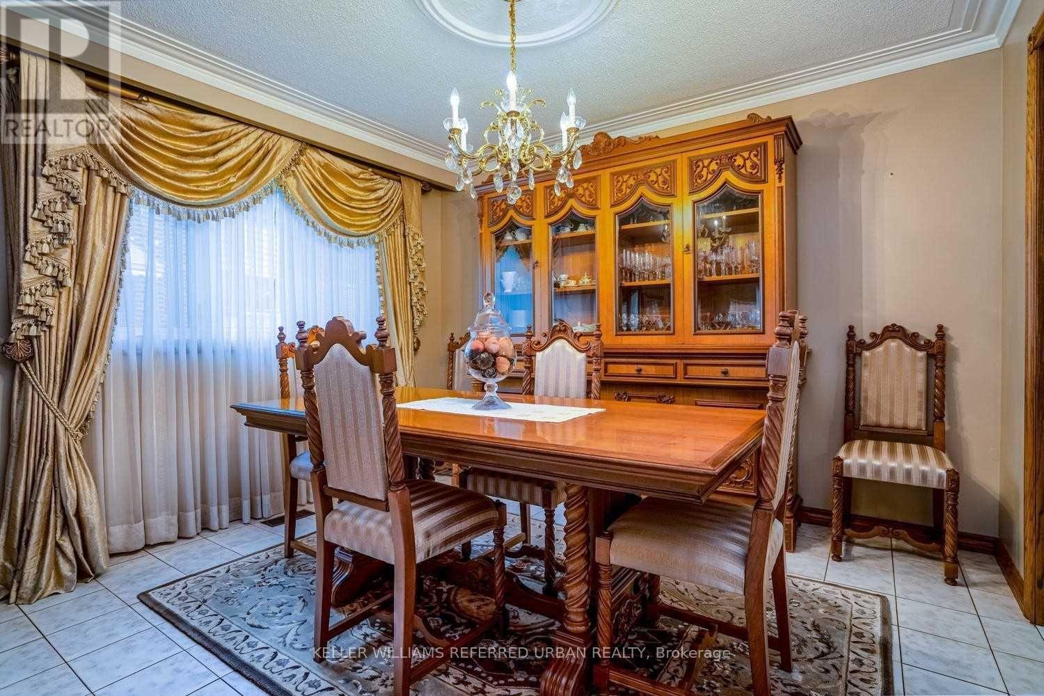 17 Hathor Crescent, Toronto, Ontario  M9L 1C1 - Photo 17 - W13077798