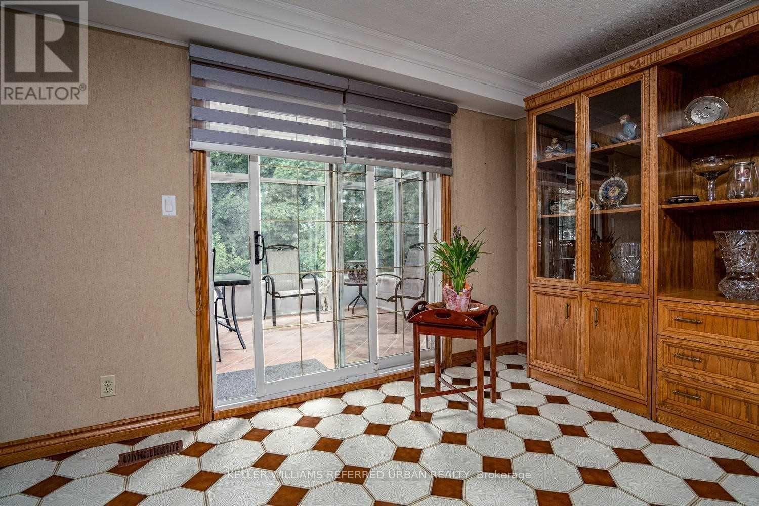 17 Hathor Crescent, Toronto, Ontario  M9L 1C1 - Photo 25 - W13077798