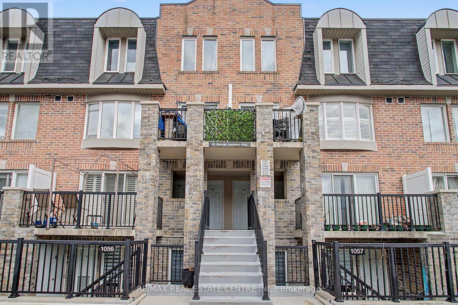 95 George Appleton Way W, Toronto, Ontario  M3M 0A2 - Photo 2 - W13077836
