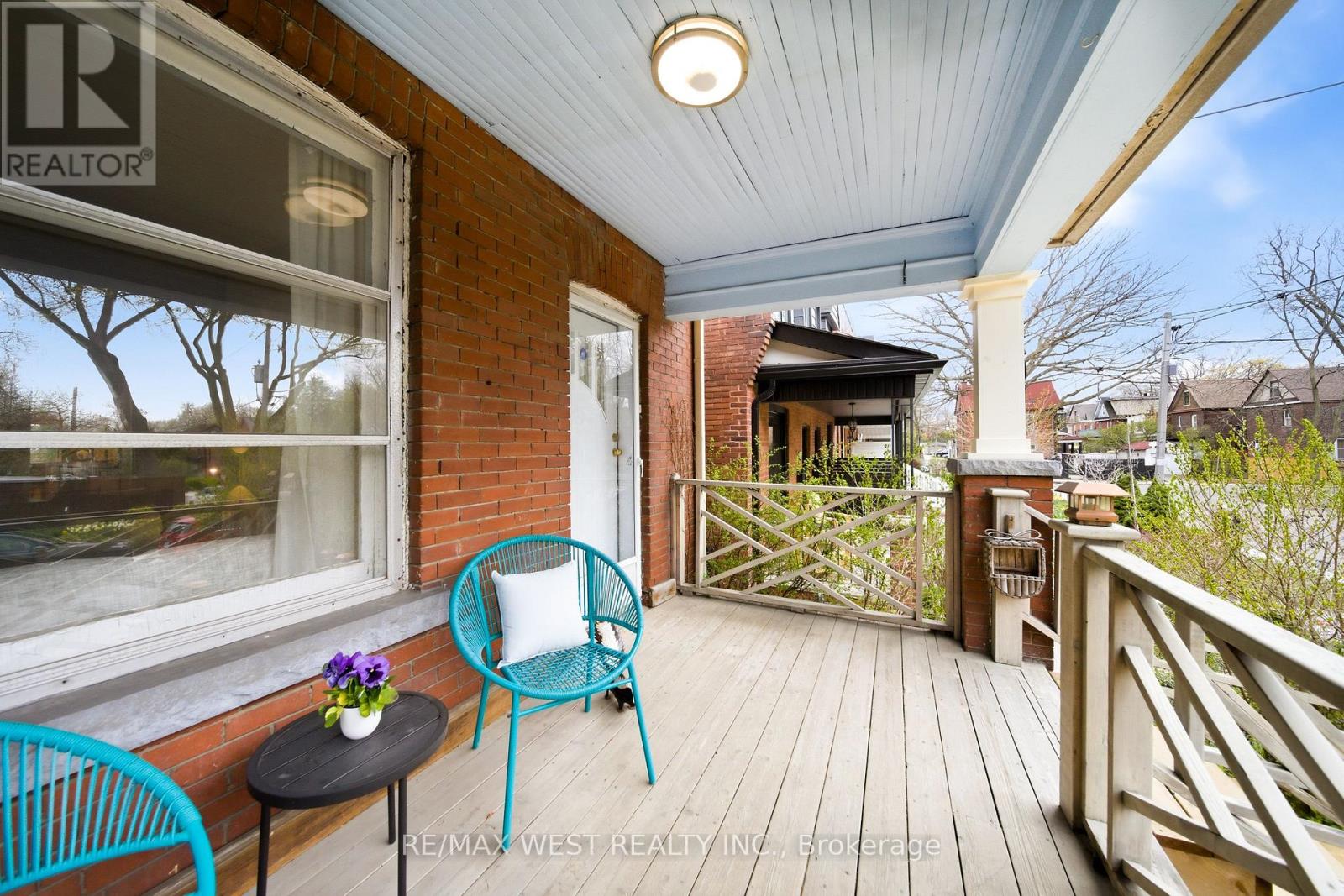 201 Gilmour Avenue, Toronto, Ontario  M6P 3B2 - Photo 3 - W13077854
