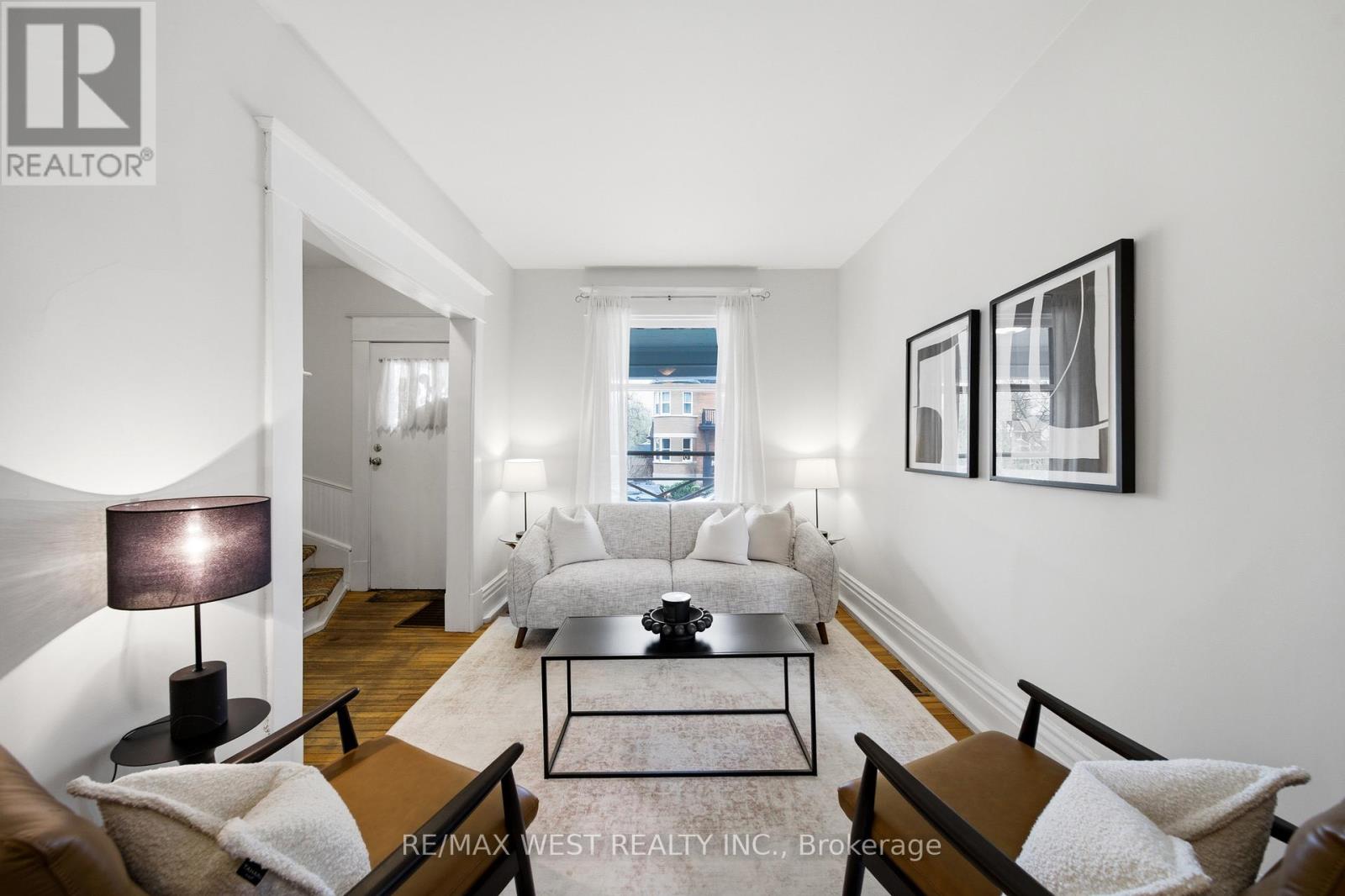 201 Gilmour Avenue, Toronto, Ontario  M6P 3B2 - Photo 6 - W13077854