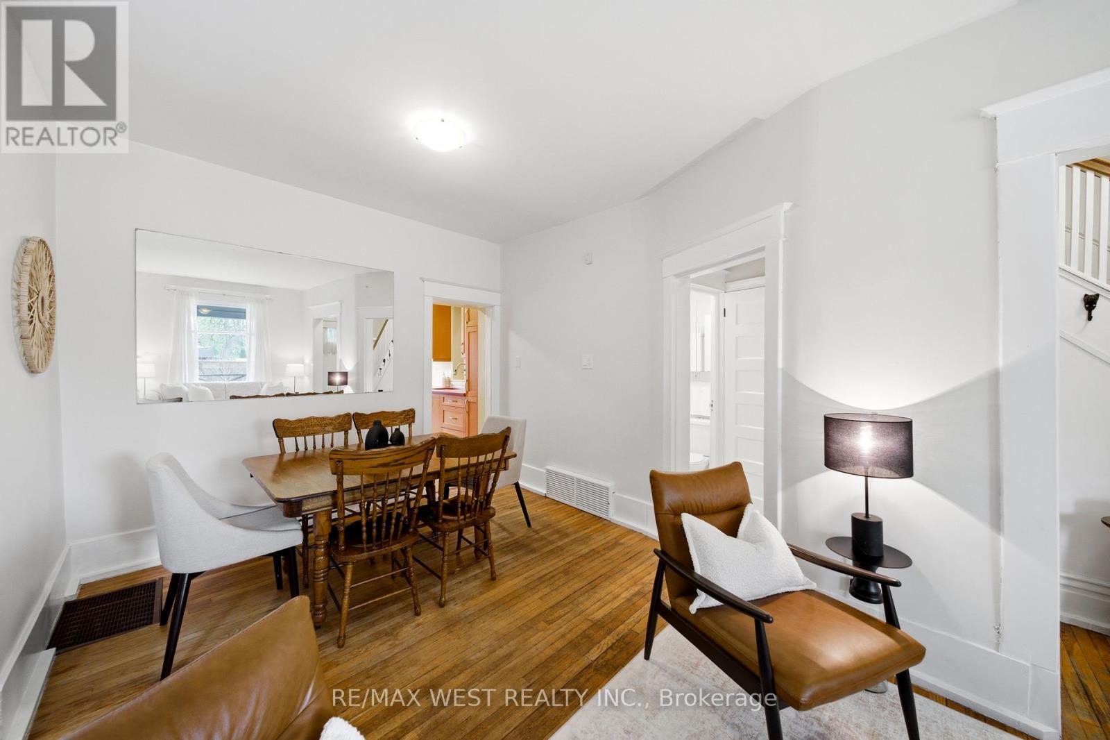 201 Gilmour Avenue, Toronto, Ontario  M6P 3B2 - Photo 8 - W13077854