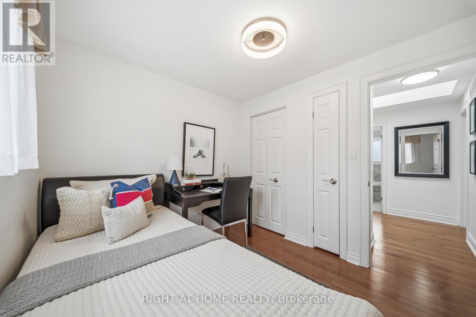 11 Farley Crescent, Toronto, Ontario  M9R 2A5 - Photo 31 - W13077882