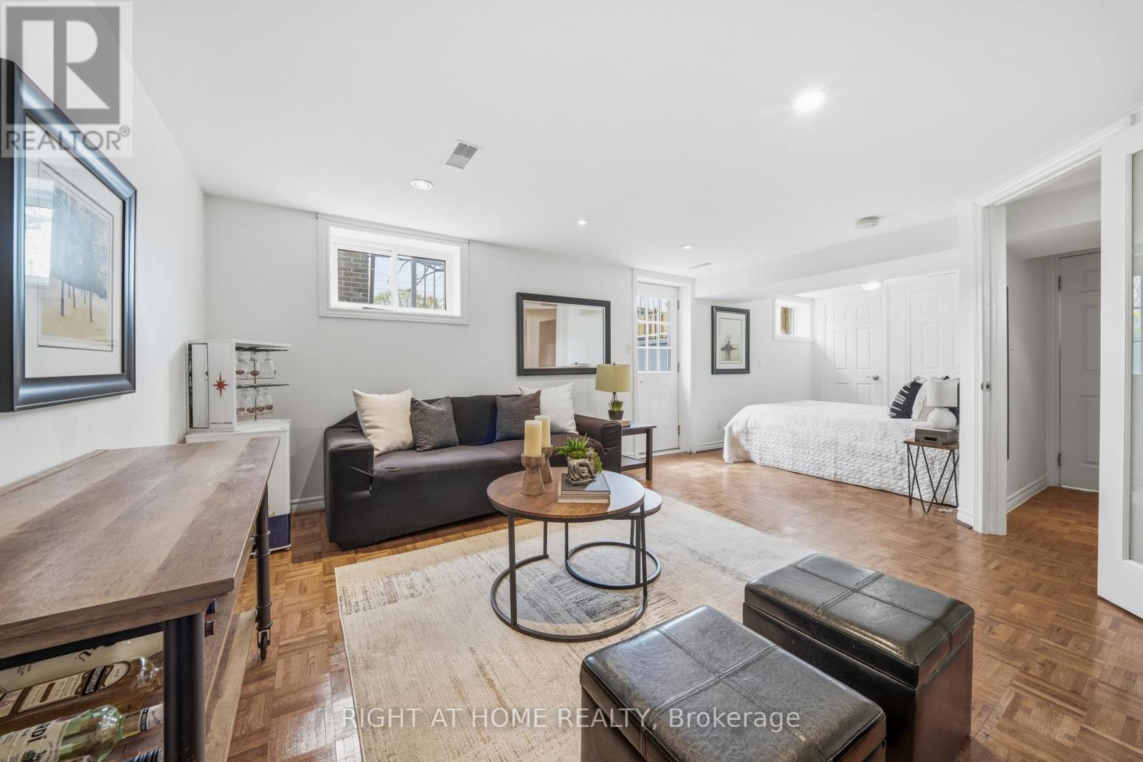 11 Farley Crescent, Toronto, Ontario  M9R 2A5 - Photo 34 - W13077882