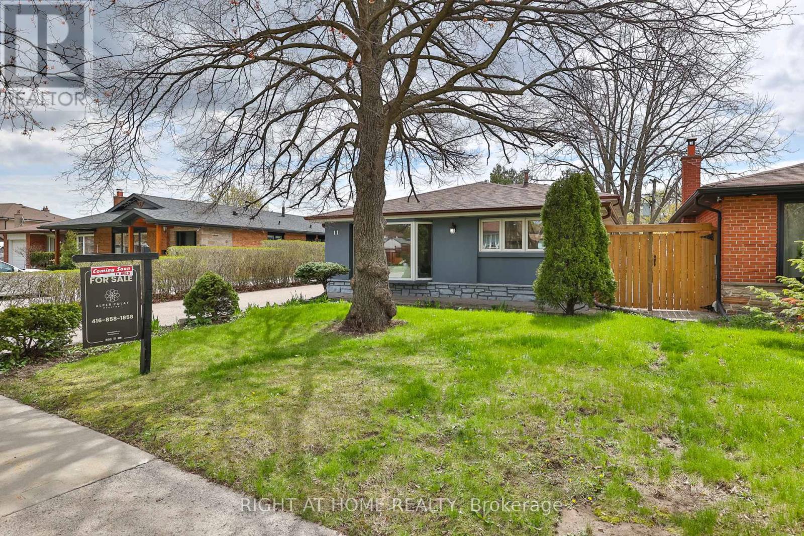 11 Farley Crescent, Toronto, Ontario  M9R 2A5 - Photo 47 - W13077882