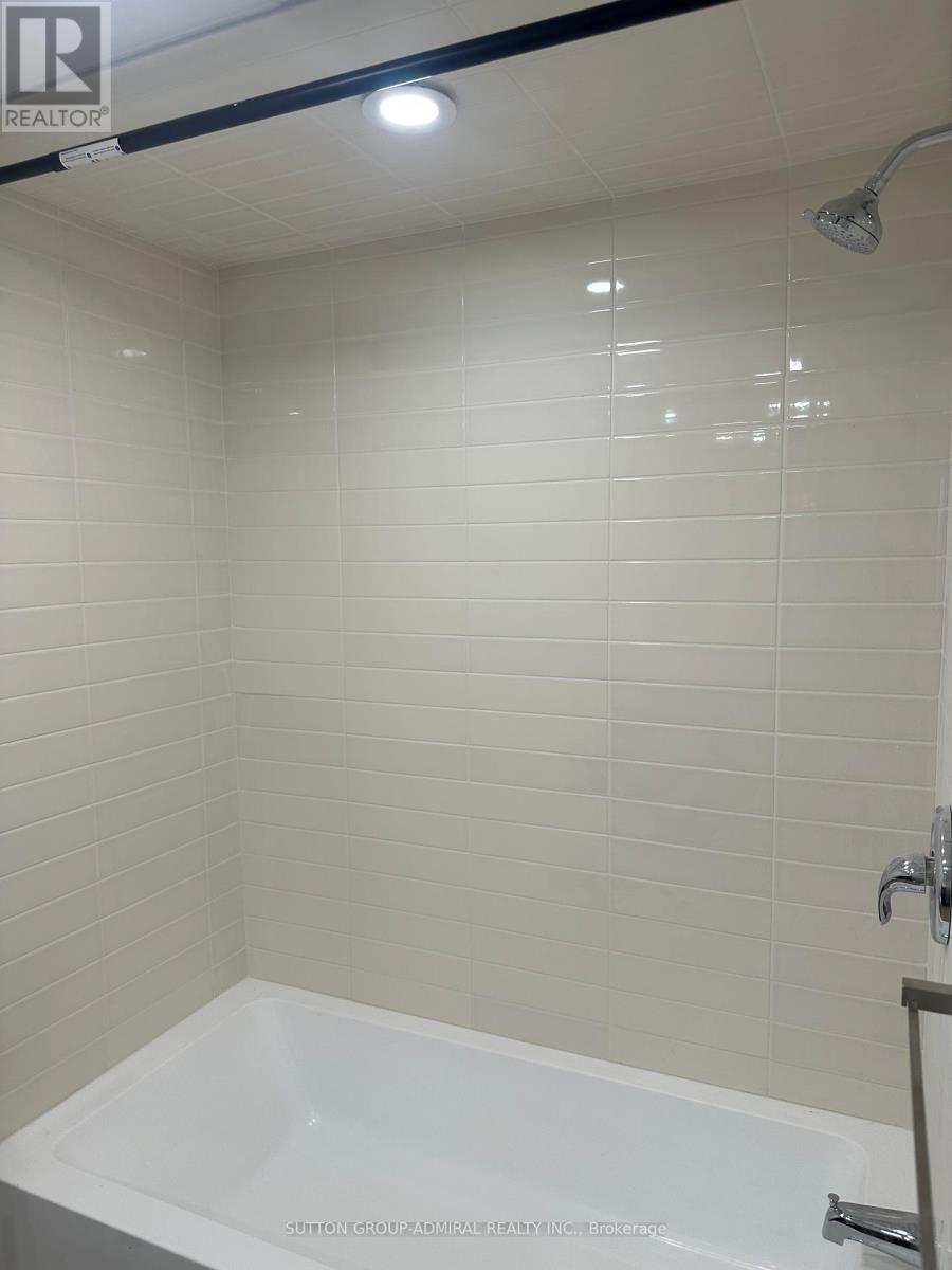 222a St. Marks Road, Toronto, Ontario  M6S 2J2 - Photo 11 - W13077906