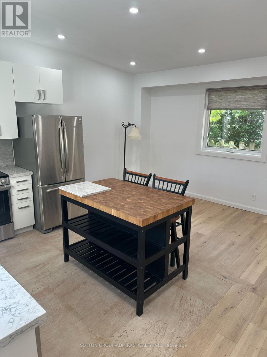 222a St. Marks Road, Toronto, Ontario  M6S 2J2 - Photo 3 - W13077906