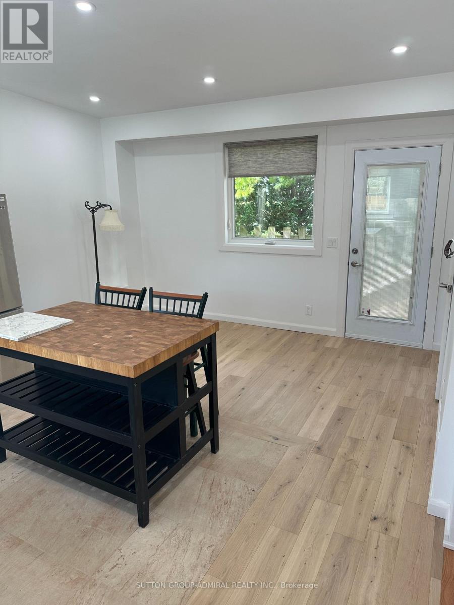 222a St. Marks Road, Toronto, Ontario  M6S 2J2 - Photo 5 - W13077906