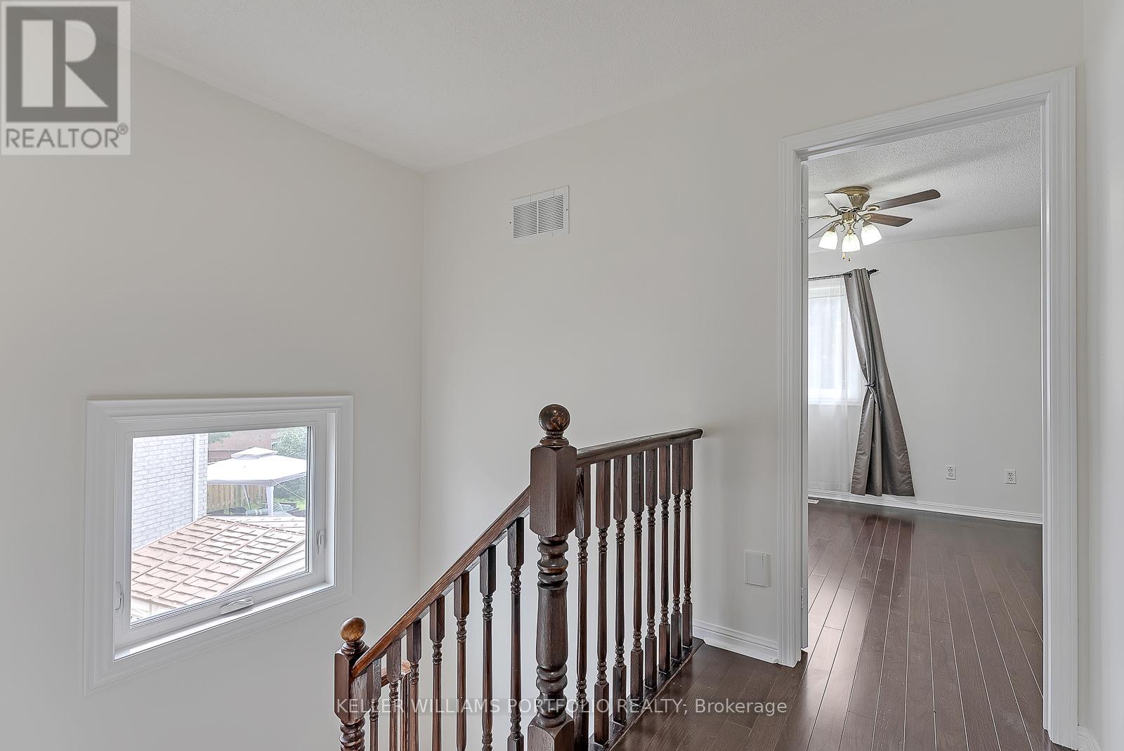 1458 Quest Circle, Mississauga, Ontario  L5N 8B4 - Photo 18 - W13077946