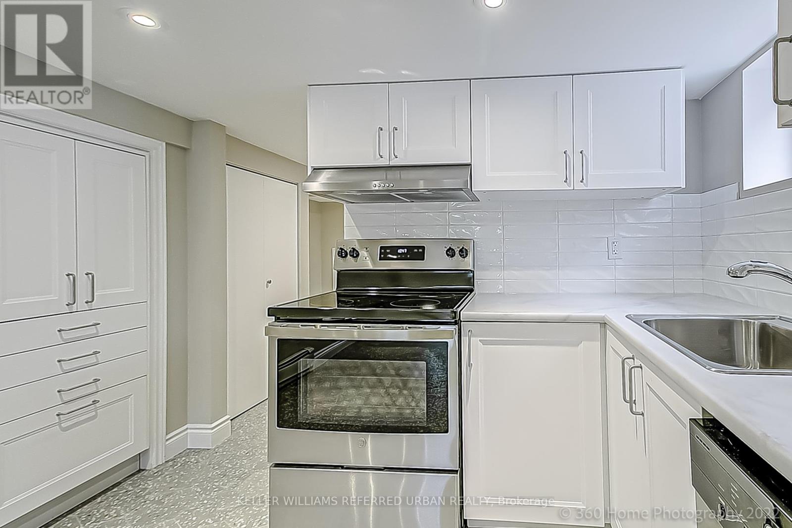 Bsmt - 554 Caledonia Road, Toronto, Ontario  M6E 4V4 - Photo 15 - W13077950