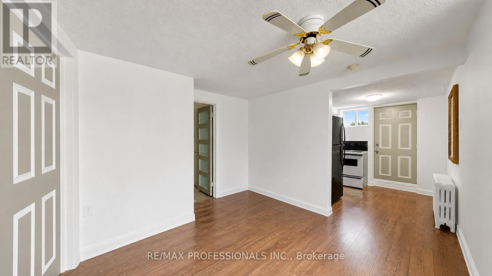 5 Thirty Ninth Street, Toronto, Ontario  M8W 3M4 - Photo 11 - W13078016