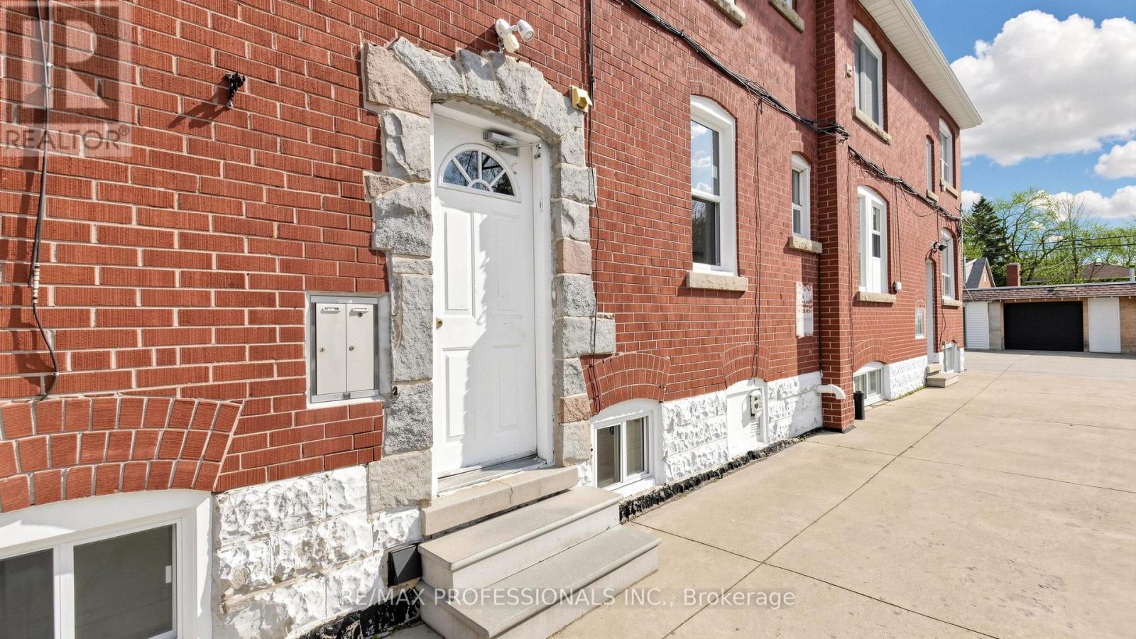 5 Thirty Ninth Street, Toronto, Ontario  M8W 3M4 - Photo 36 - W13078016