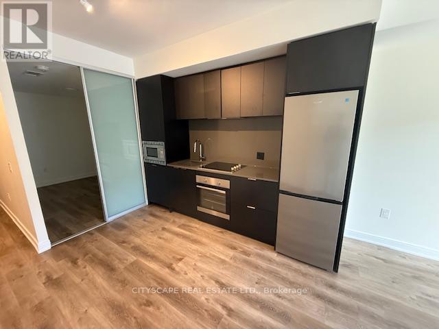 611 - 86 Dundas Street E, Mississauga, Ontario  L5A 0B1 - Photo 2 - W13078038