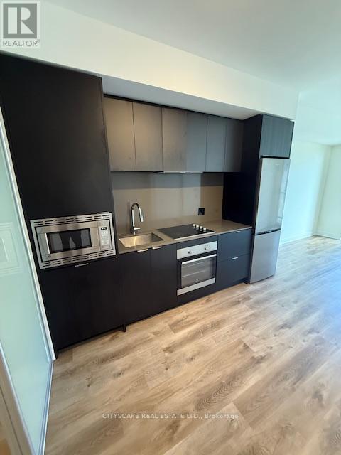 611 - 86 Dundas Street E, Mississauga, Ontario  L5A 0B1 - Photo 3 - W13078038