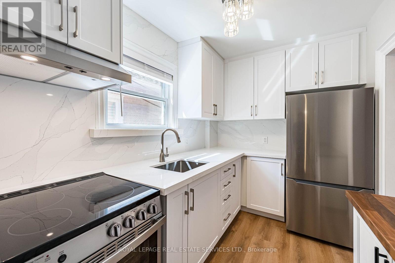 24 Seventh Street, Toronto, Ontario  M8V 3B2 - Photo 13 - W13078046