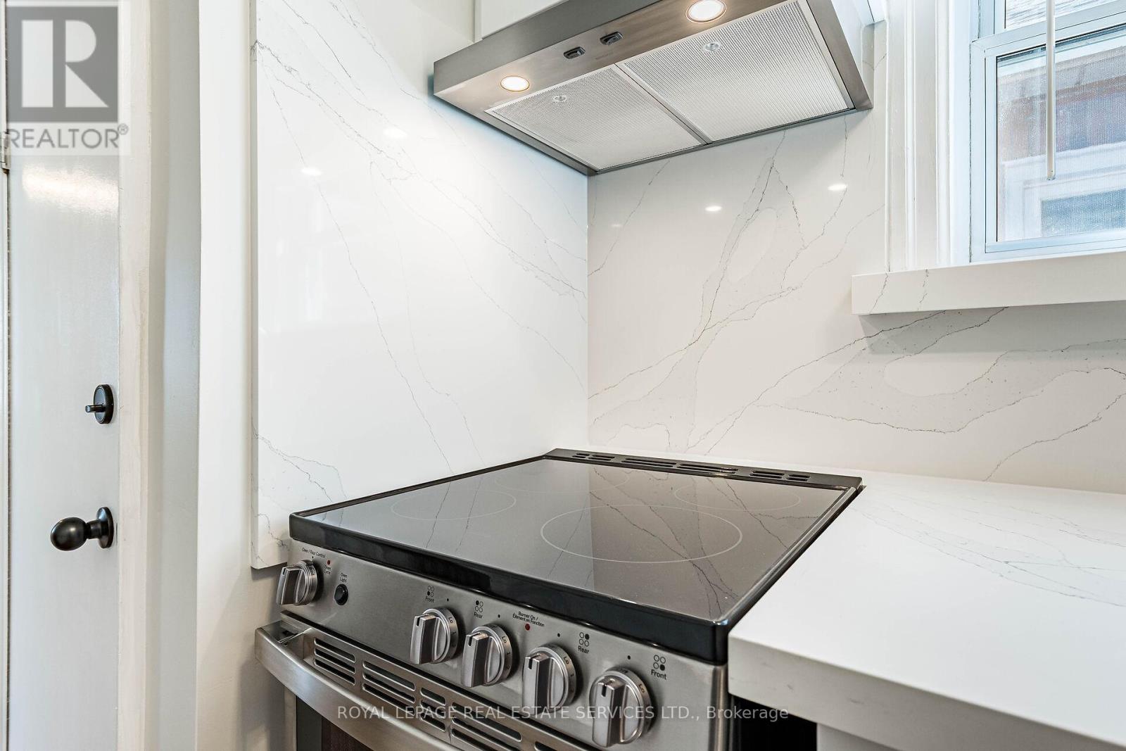 24 Seventh Street, Toronto, Ontario  M8V 3B2 - Photo 17 - W13078046
