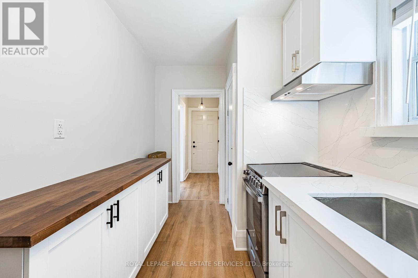 24 Seventh Street, Toronto, Ontario  M8V 3B2 - Photo 18 - W13078046