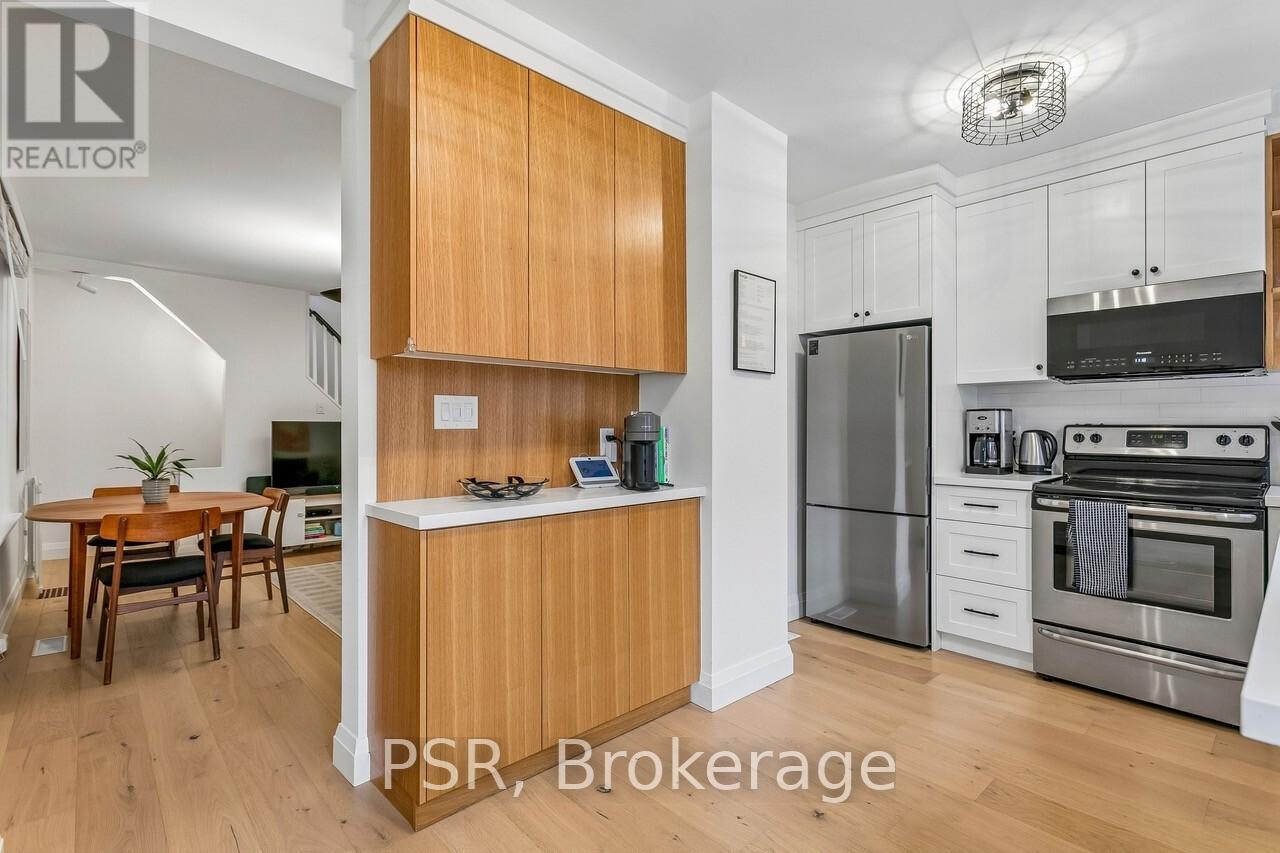 155 Mcroberts Avenue, Toronto, Ontario  M6E 4P3 - Photo 10 - W13078052
