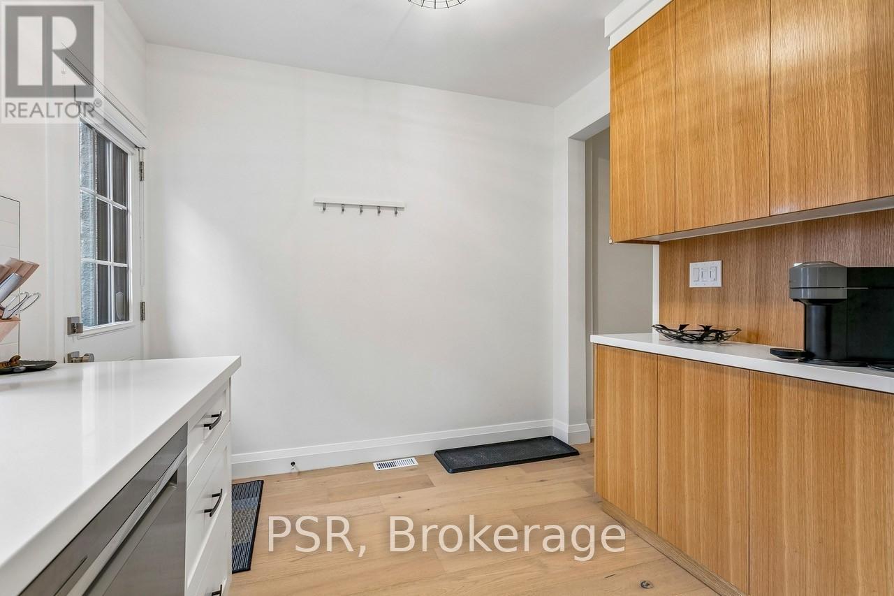 155 Mcroberts Avenue, Toronto, Ontario  M6E 4P3 - Photo 13 - W13078052