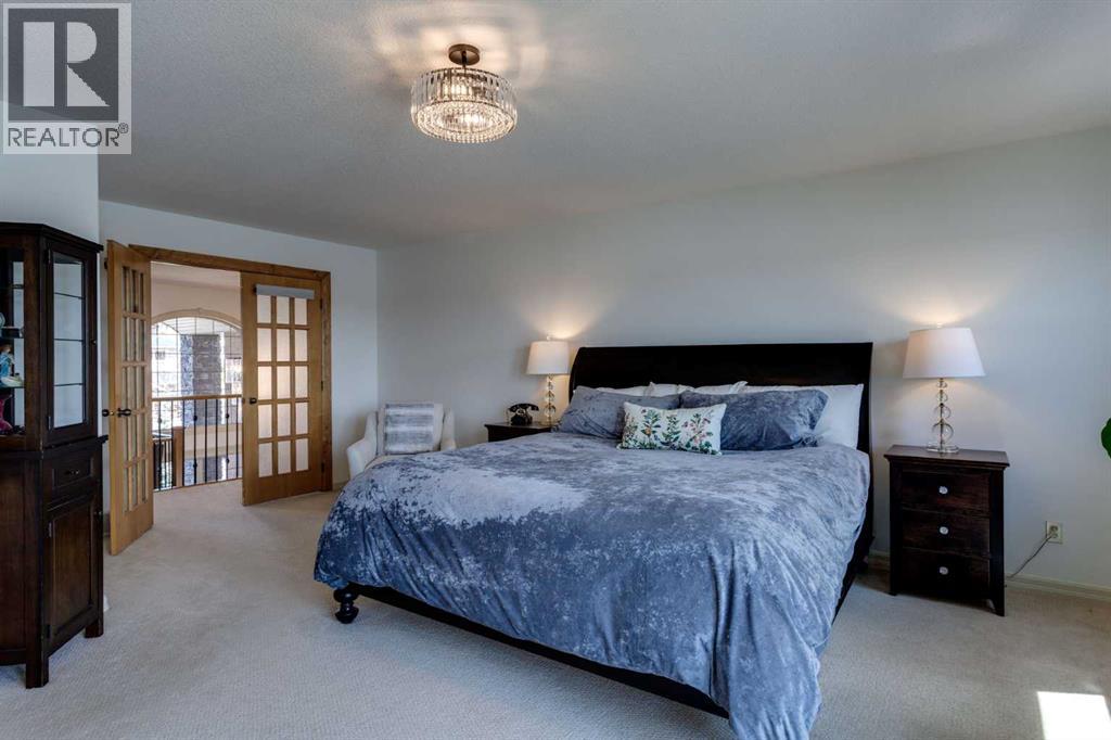 210 Crystal Shores Drive, Okotoks, Alberta  T1S 2C5 - Photo 27 - A2305970