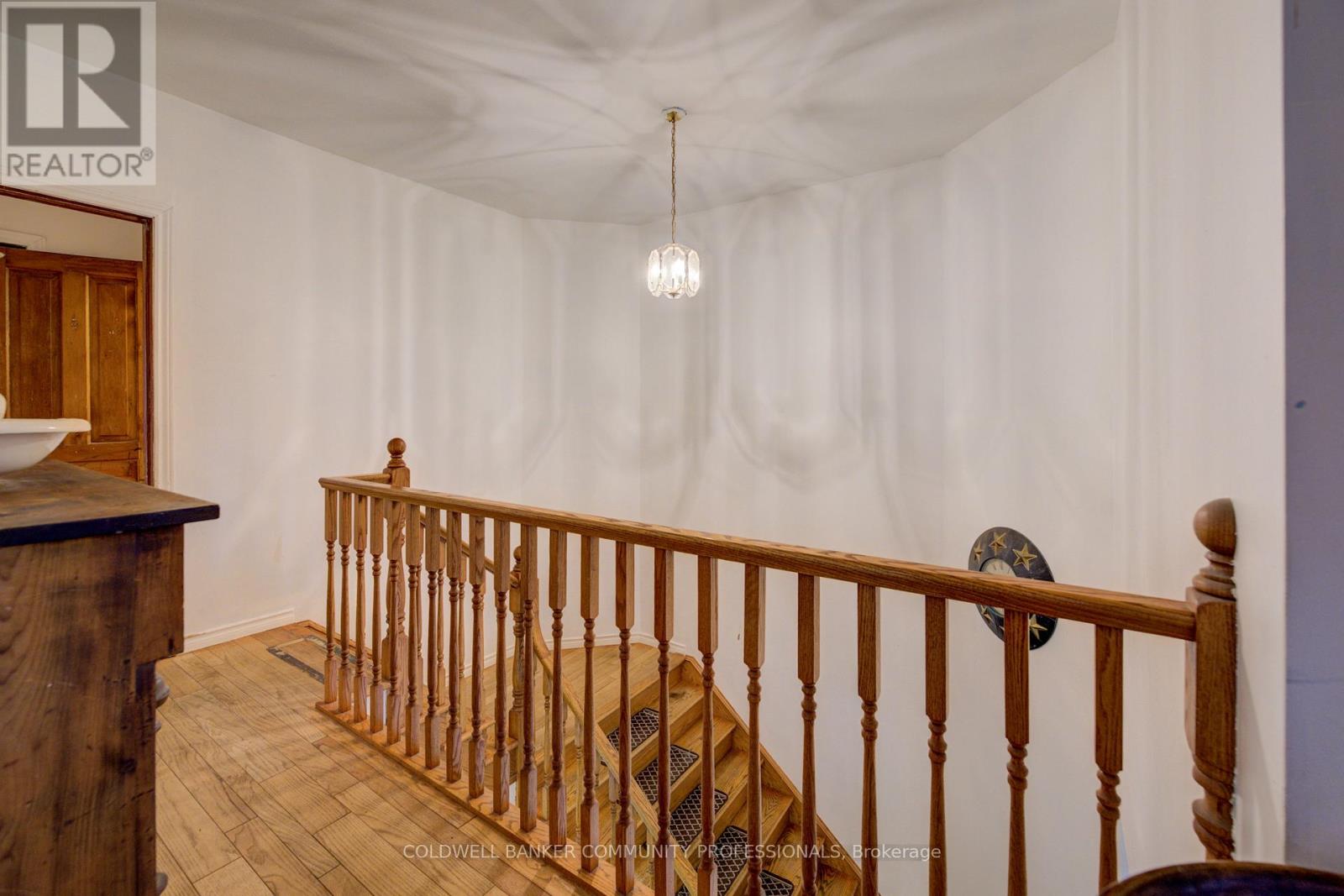 7 Robinson Street S, Grimsby, Ontario  L3M 3C5 - Photo 34 - X13077840