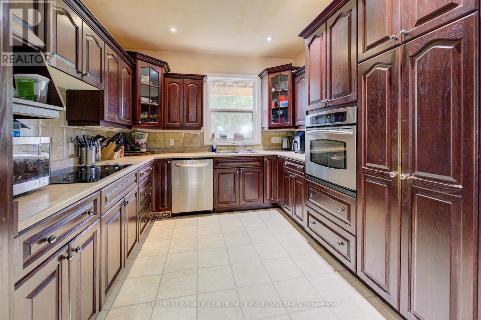 7 Robinson Street S, Grimsby, Ontario  L3M 3C5 - Photo 9 - X13077840