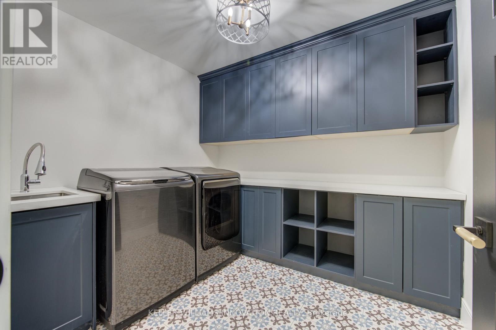 8 Edgeview Crescent W, Middlesex Centre, Ontario  N0L 1R0 - Photo 39 - X13077918