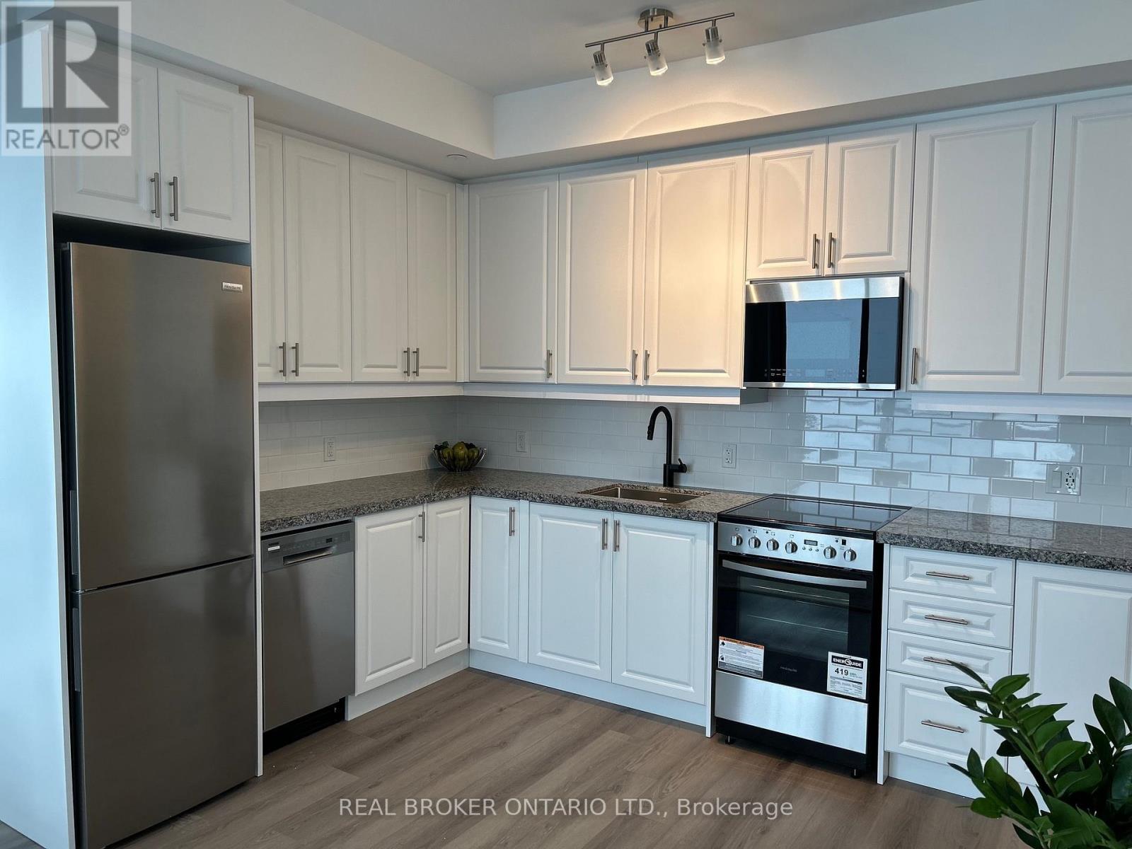 703 - 2333 Khalsa Gate, Oakville, Ontario  L6M 0X7 - Photo 3 - W13033462