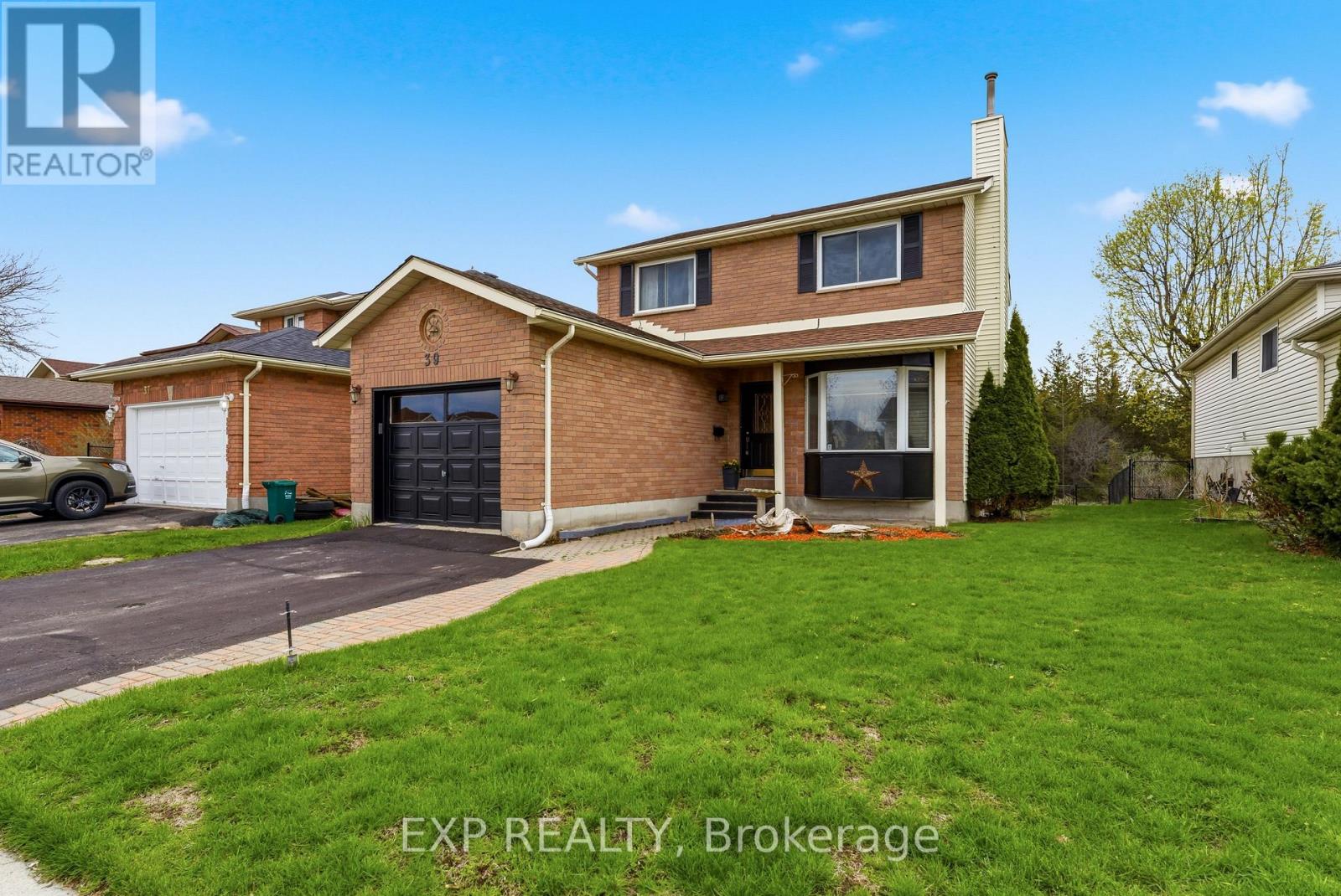 39 Sherwood Crescent, Belleville, Ontario  K8P 5G2 - Photo 3 - X12827232
