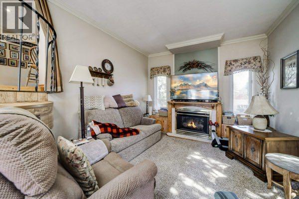 2018 21 Avenue N, Lethbridge, Alberta  T1H 4G6 - Photo 26 - A2307391