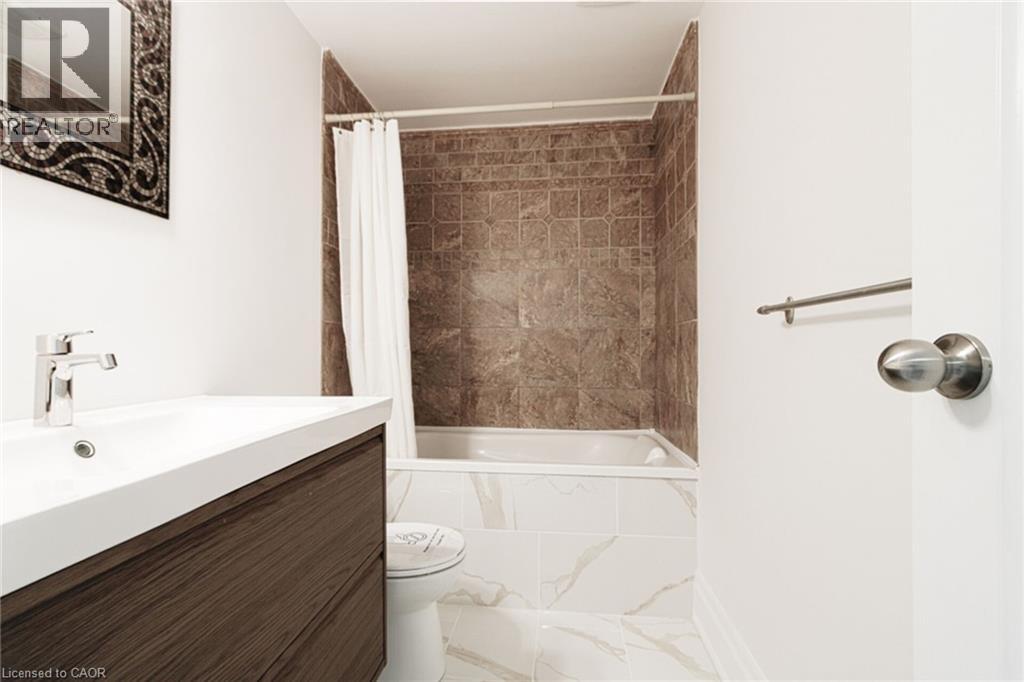 1532 Lancaster Drive Unit# 41, Oakville, Ontario  L6H 2Z3 - Photo 25 - 40826567
